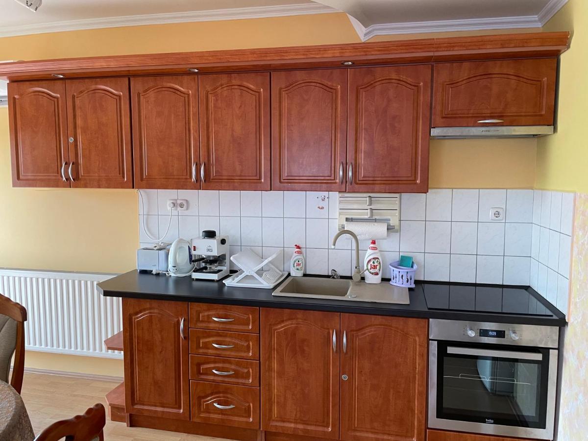 Julius Apartman Hajduszoboszlo Exterior photo