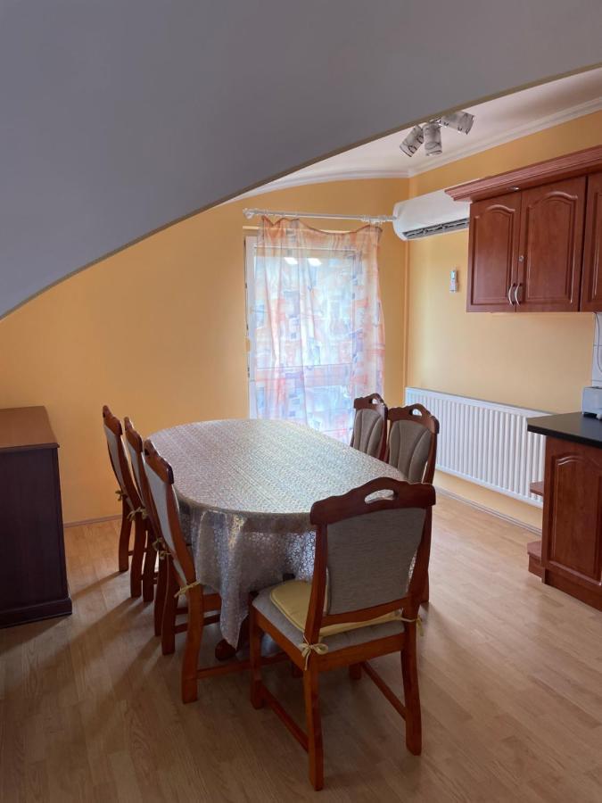 Julius Apartman Hajduszoboszlo Exterior photo